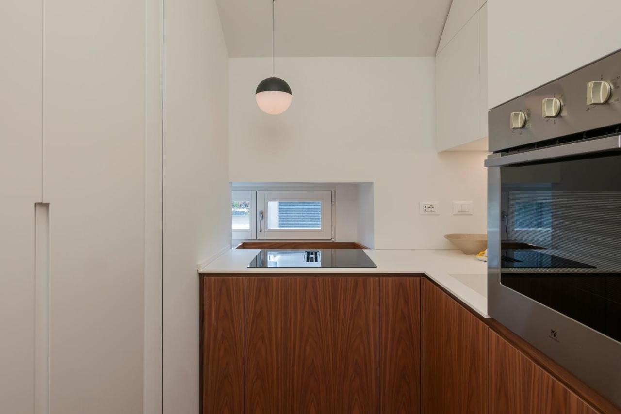 Luxury Apartment Near Arco Della Pace Guerrazzi 9 Milano Exteriör bild